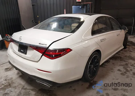 2023 Mercedes-Benz S 500 4Matic z USA, uszkodzony, nr VIN W1K6G6DB7PA198591